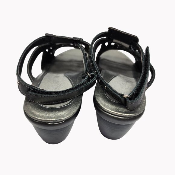 Naot Womens size 8 Sandals Black Leather Studded EU 39 US - Picture 5 of 11